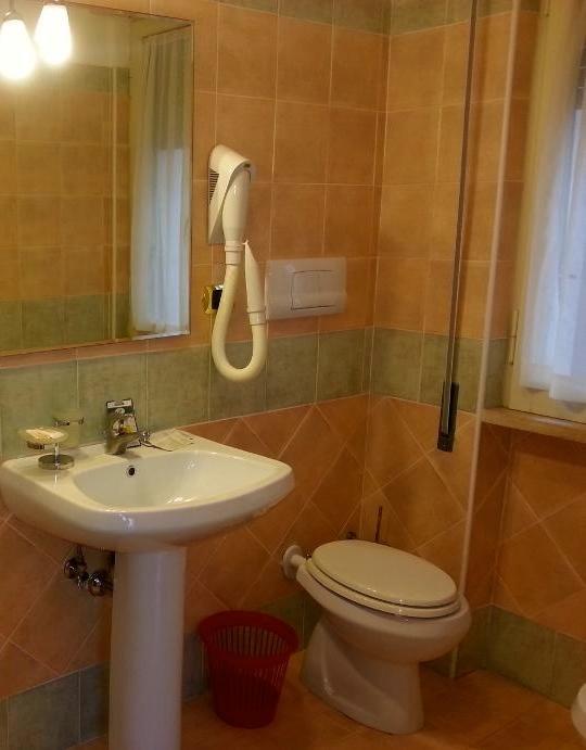 Hotel Eliseo Fiuggi Extérieur photo