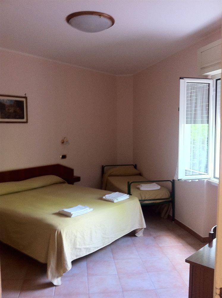 Hotel Eliseo Fiuggi Extérieur photo